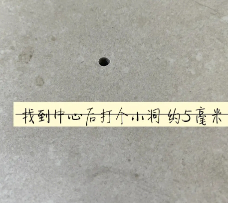 敖汉瓷砖空鼓维修公司专业解答在瓷砖铺贴过程中，如果砂料搅拌不均匀，将会带来以下问题